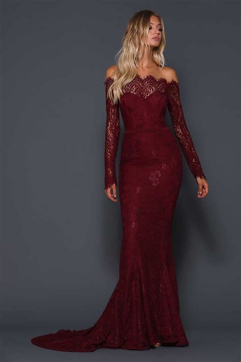 Steal the spotlight: how to rock a burgundy gown at any event